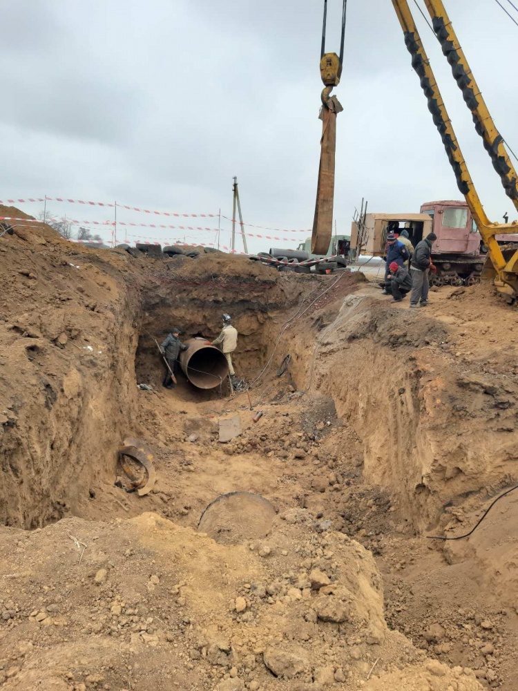 ПрАТ “ФІРМА “НАФТОГАЗБУД” завершила комплекс робіт по заміні шести аварійних ділянок трубопроводу відводу шахтних вод Ду 900 в Утлюцький лиман загальною протяжністю 4500 м.